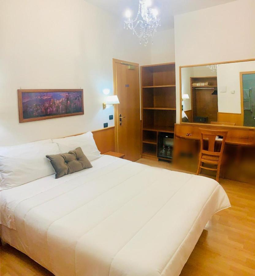 Hotel Cassia Roma Esterno foto